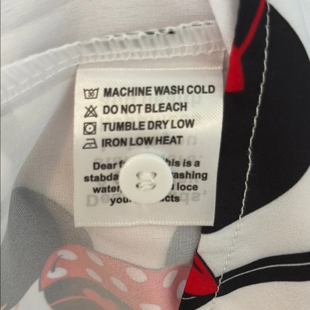 Disney Men's Ahoy Mickey Mouse Shirt - Red and Black Pirate unisex medium - Picture 4 of 5